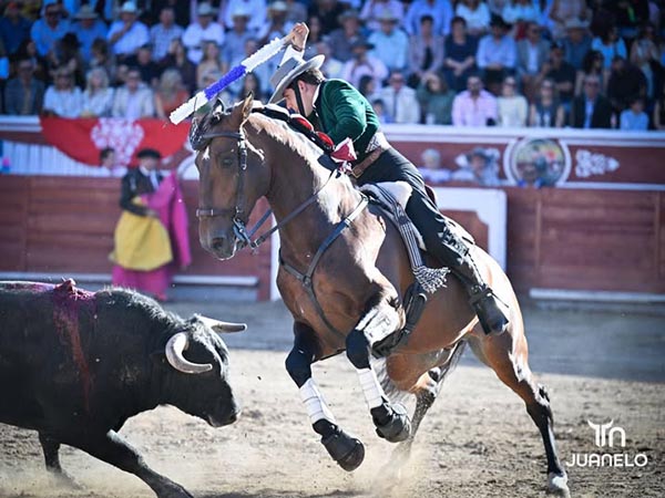 Guillermo comienza el festejo