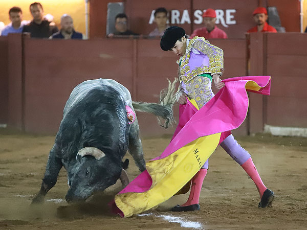 Marco P�rez con el sexto