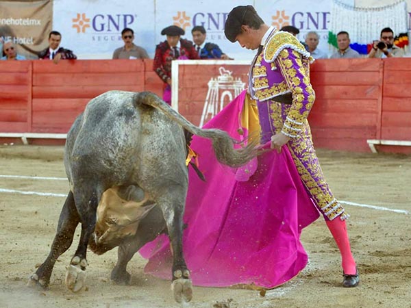 Daniel Luque en la feria de Le�n