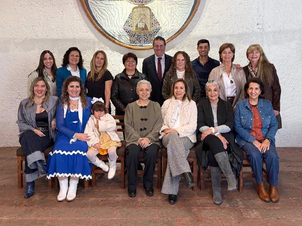 Las damas de la asociaci�n