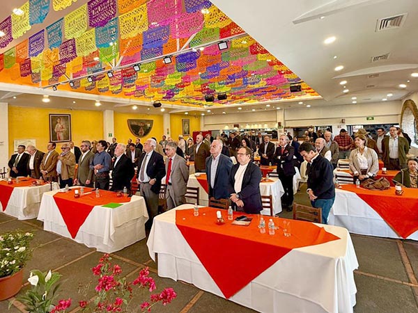 Nutrida asistencia de los miembros