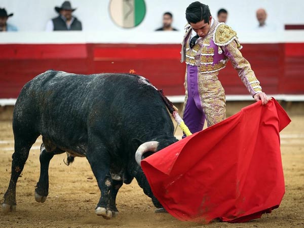 Por el pit�n izquierdo