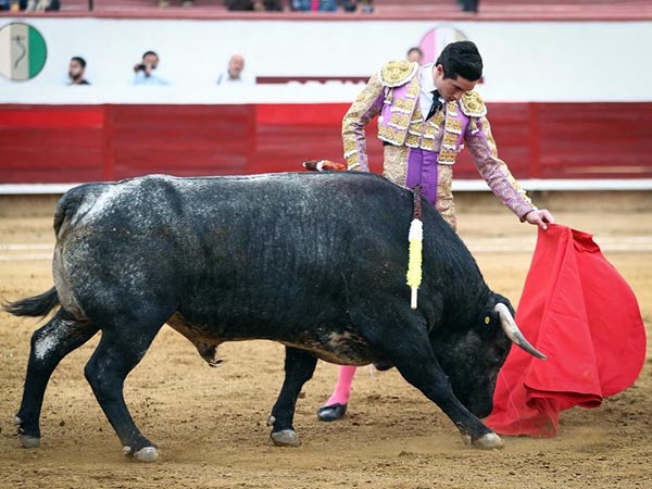 Mano izquierda m�gica