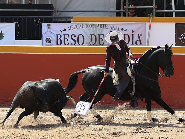 Stefani inicia el festejo