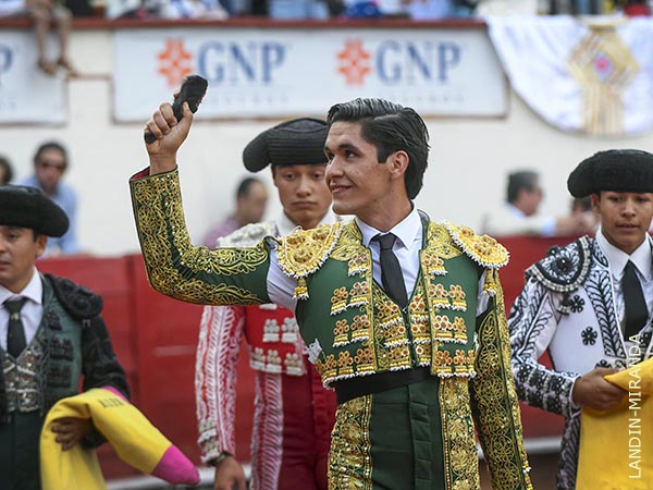 Jairo cort� la �nica oreja en AGS