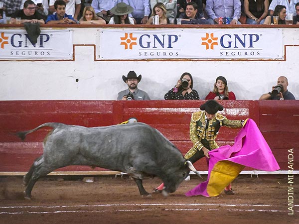 Parando al c�rdeno de La Playa