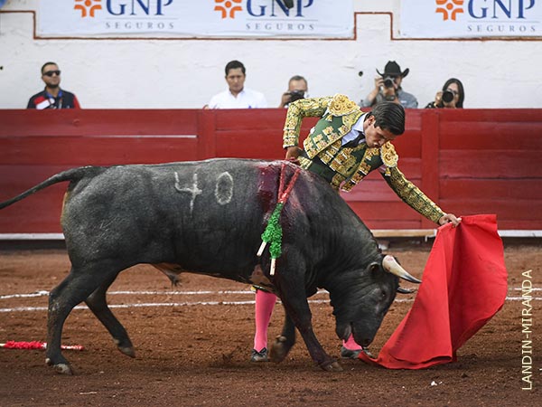 Hizo vibrar a la plaza