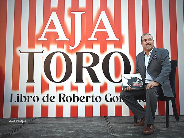 Presento su libro en la Nuevo Progreso