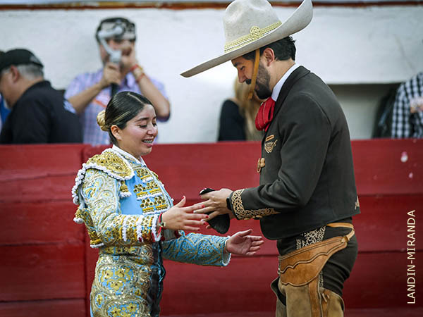 Trofeo bien ganado de Luz Elena