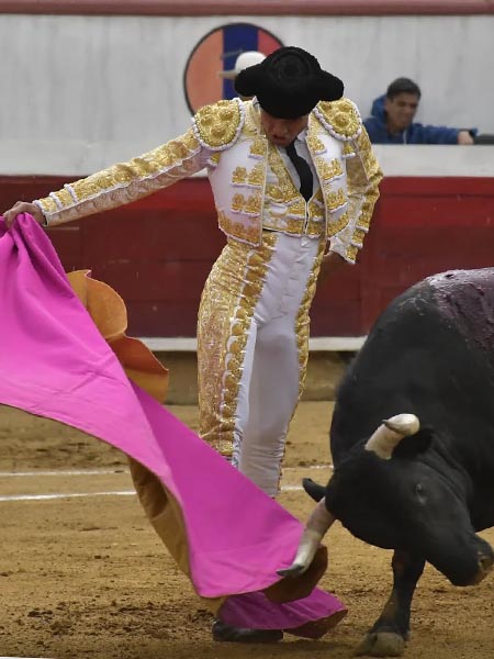 EL toricantano abre el festejo