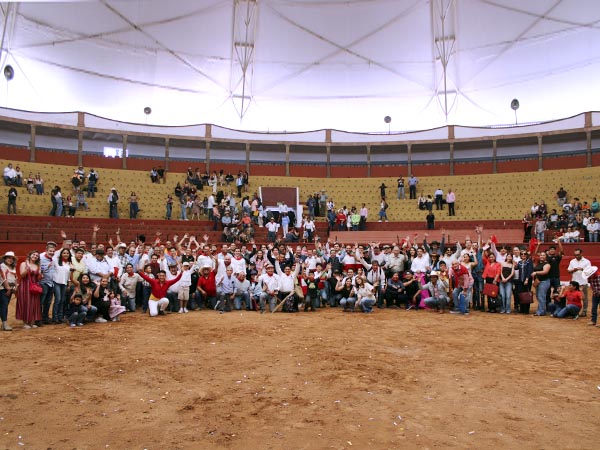 Celebran d&iacute;a del aficionado en San Luis