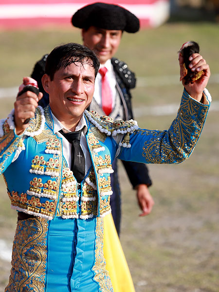 Novillero triunfador de la regi�n