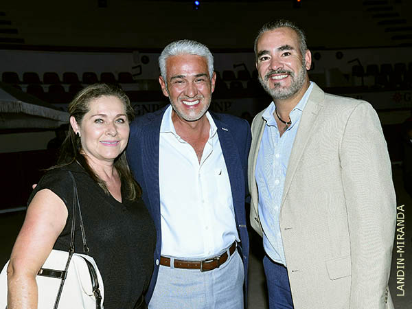 V�ctor D' Paul y Mauricio Gonz�lez