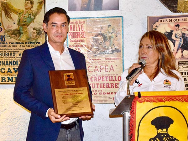 Reconocimiento para Alfredo Guti�rrez