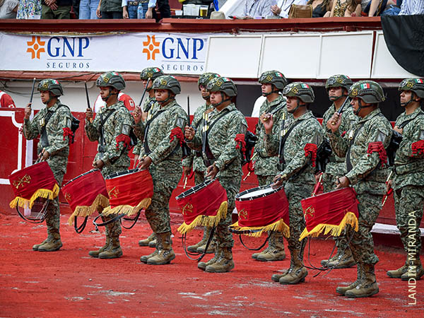 Honores a la bandera