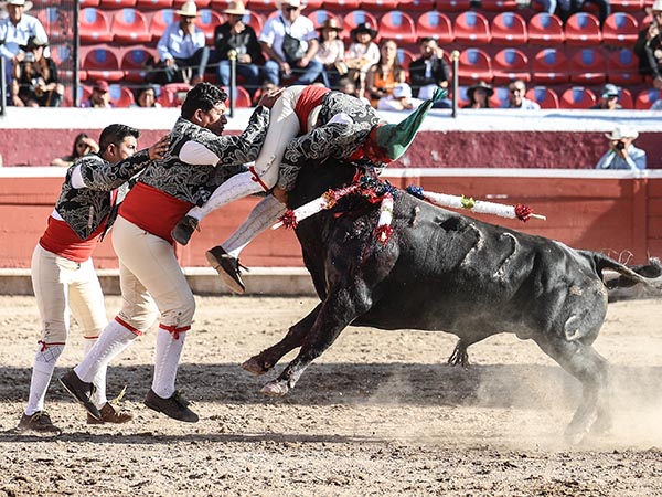 Valientes y espectaculares