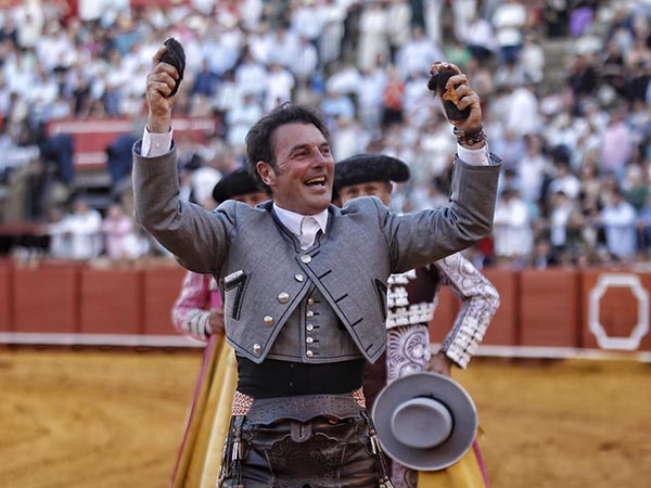 Andy sum� tres trofeos