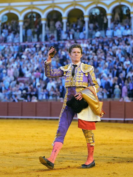 Sendas orejas ed Borja en su lote