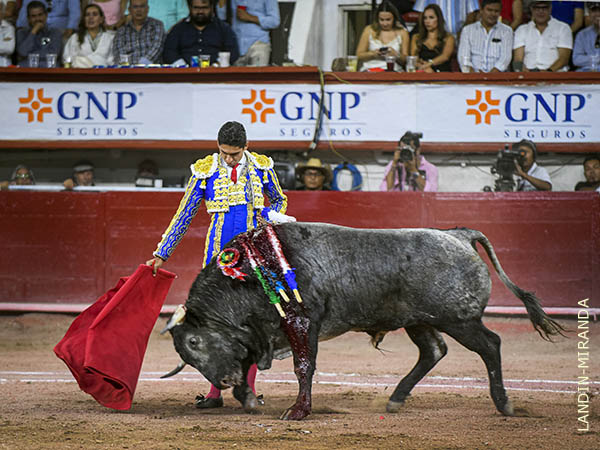 Acab� defendi�ndose