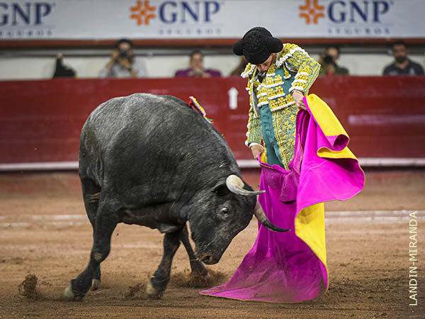 Entonado con su segundo