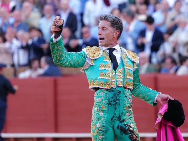 Oreja en la �ltima del serial