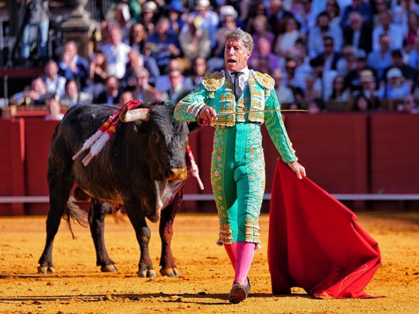 Escribano, primer espada