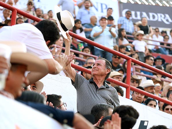 La montera al maestro Eloy