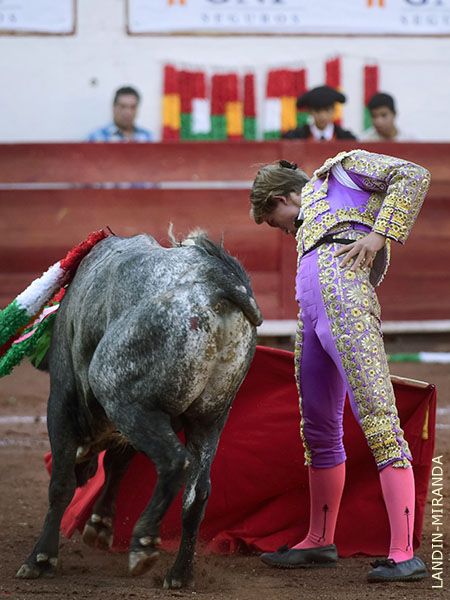 Atesora buenas maneras