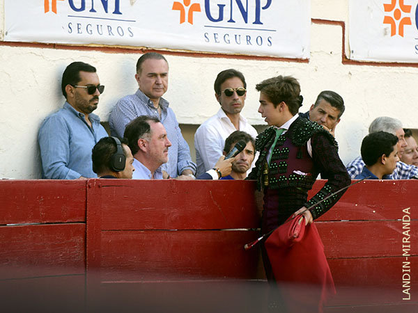 Brindis para Claudio Huerta
