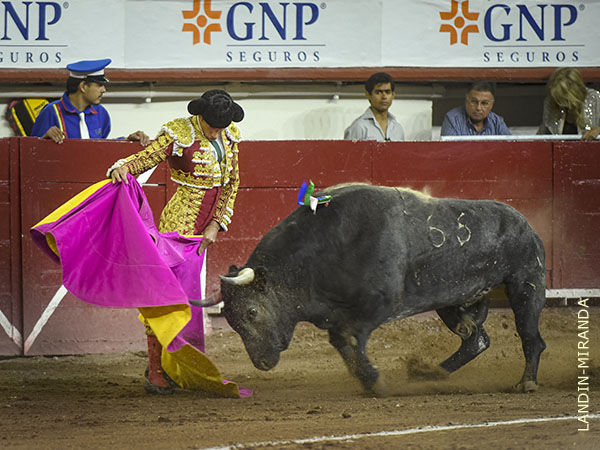 De Miranda saluda al quinto