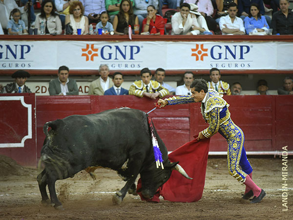 Al encuentro, con buena colocaci�n