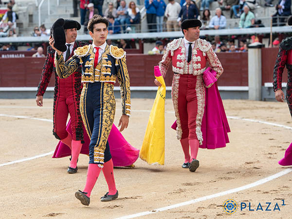 Cristi�n da la vuelta al ruedo