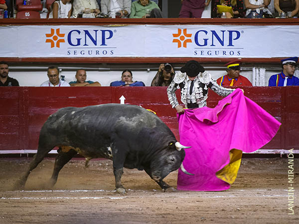 Fiel a su concepto de torero