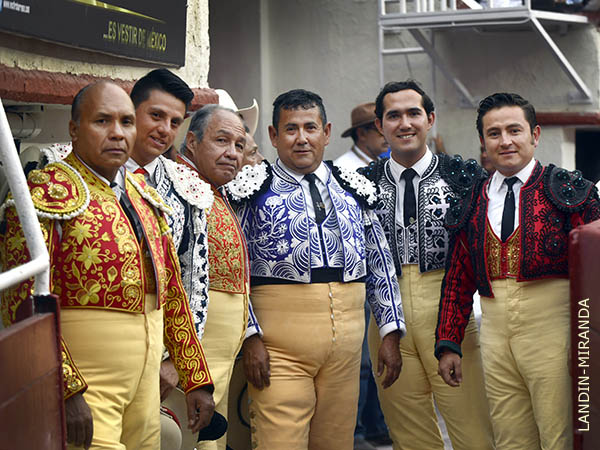 Lanceros hidroc�lidos con Mauro