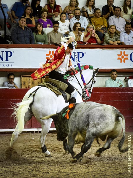 Val�a de Fauro, torero de dinast�a