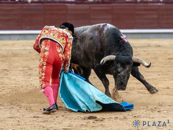 No hubo tela para cortar