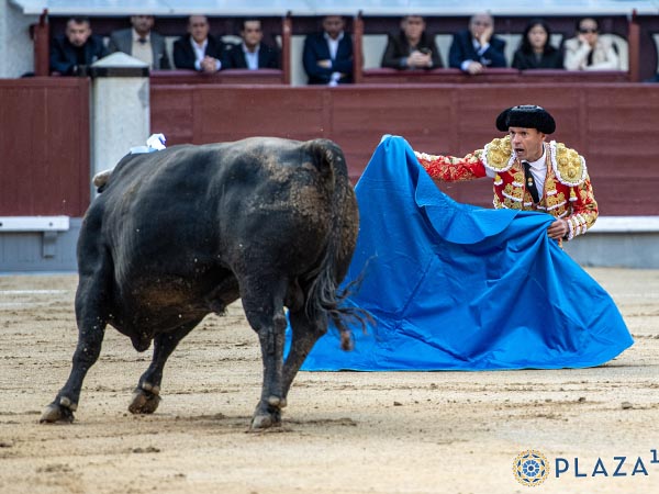 Encelando con el azul