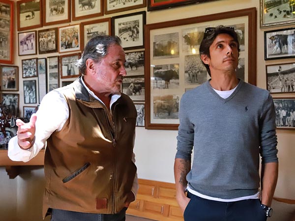 M�s de cien a�os en los muros