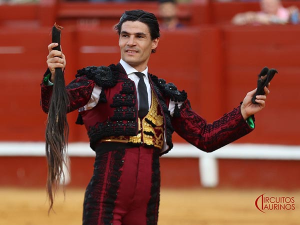 Pablo pasea los m�ximos trofeos