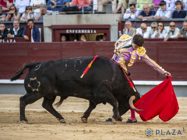 La izquierda de V�ctor