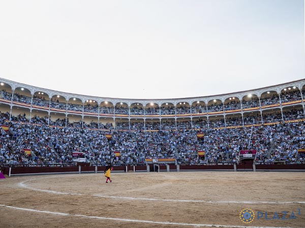 Otro lleno de 