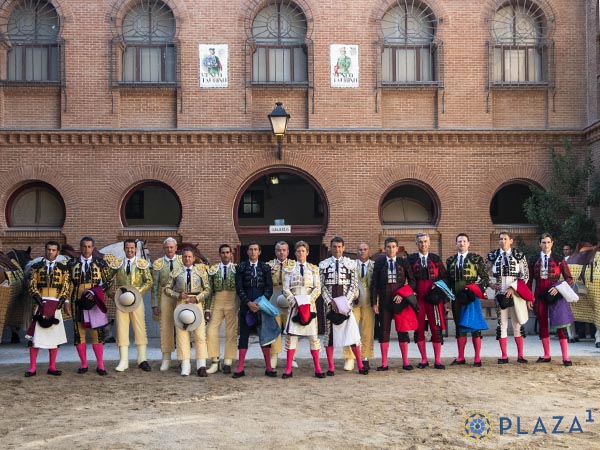 El matador y sus cuadrillas