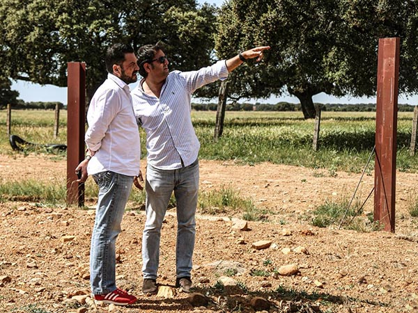 Roberto y Tom�s, amigos y aliados