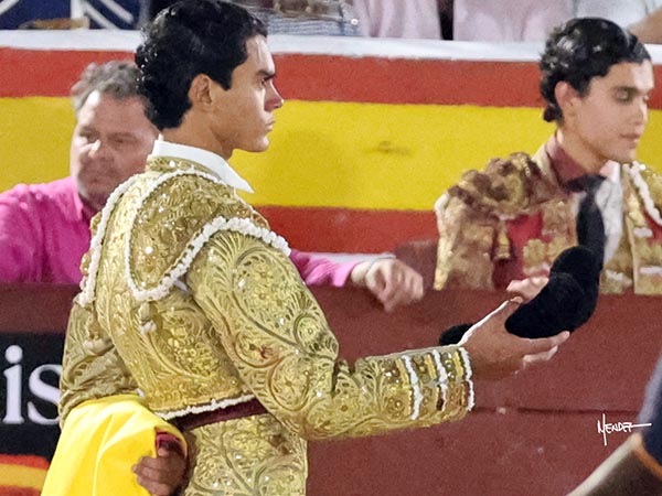 Saludo en el tercio de Garibay