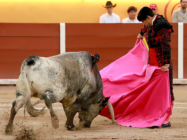 Leo Valadez