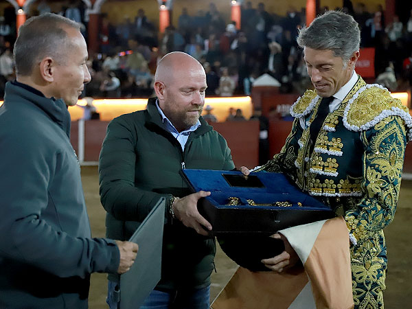 Escribano gana la Banderilla de Oro