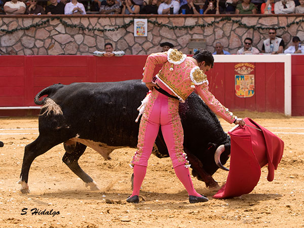 Por derecha