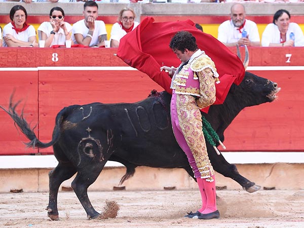 Por manoletinas