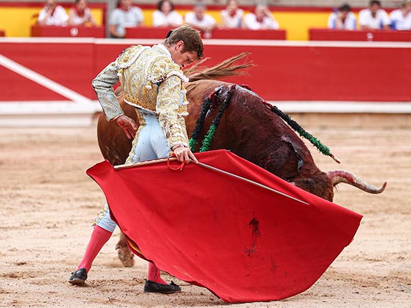 Se movi� sin emplearse