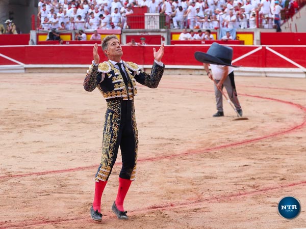 Recogiendo la ovaci�n